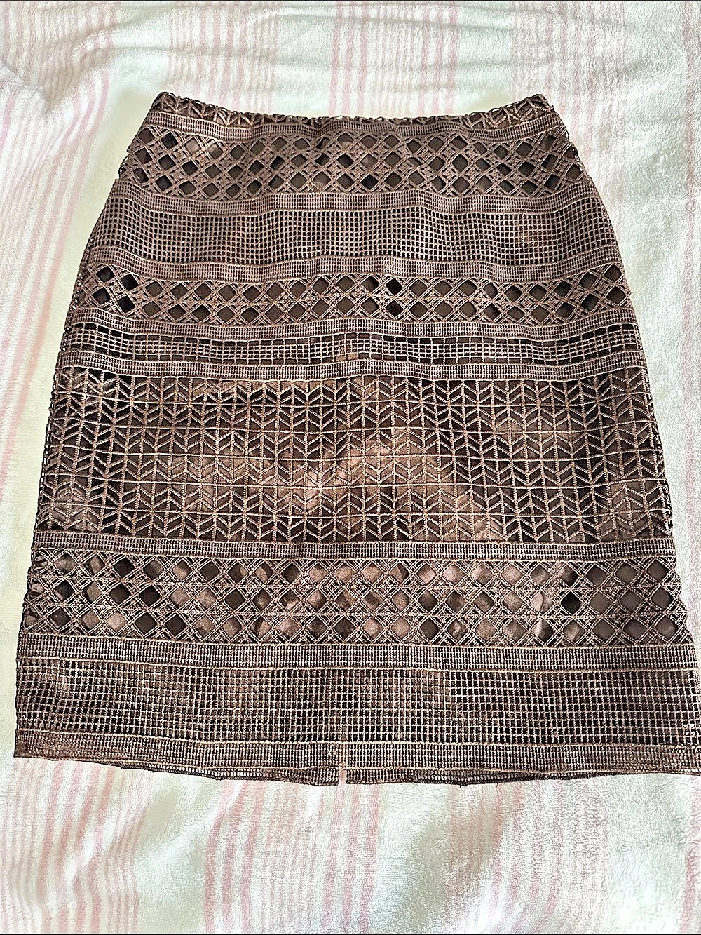 White House Black Market Brown Foiled Lace Pencil Skirt Mini Skirt Brown Size 0